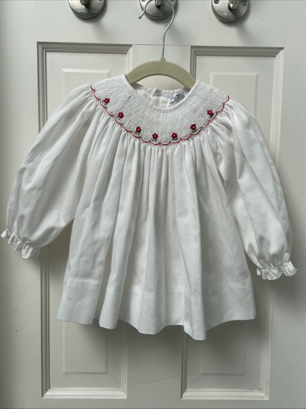 Petit Pomme Handsmocked 18Month Top Embroidered Flowers Scallops Holiday
